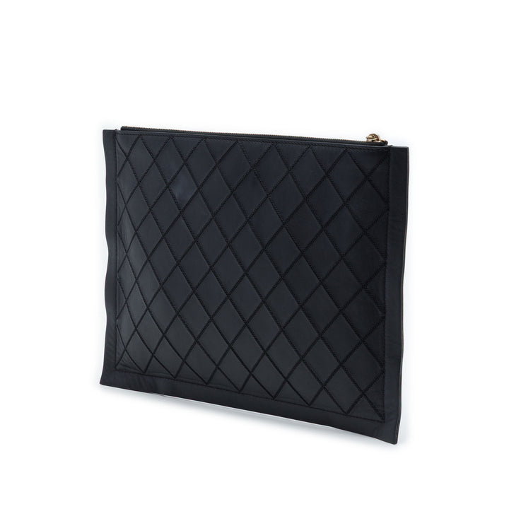 Chanel Large Matelassé Surpiqué Cuir de veau Zip Pochette