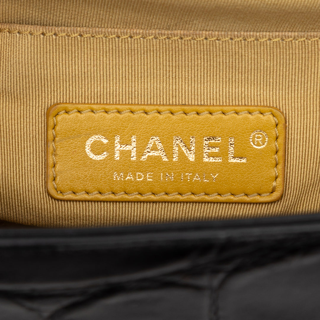 Chanel Medium Croc embossé Cuir Graffiti Cocodile Boy à rabat