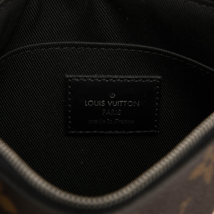 Louis Vuitton Stripes Pochette Plate PM Monogram Marron – vue 5 – GABY PARIS