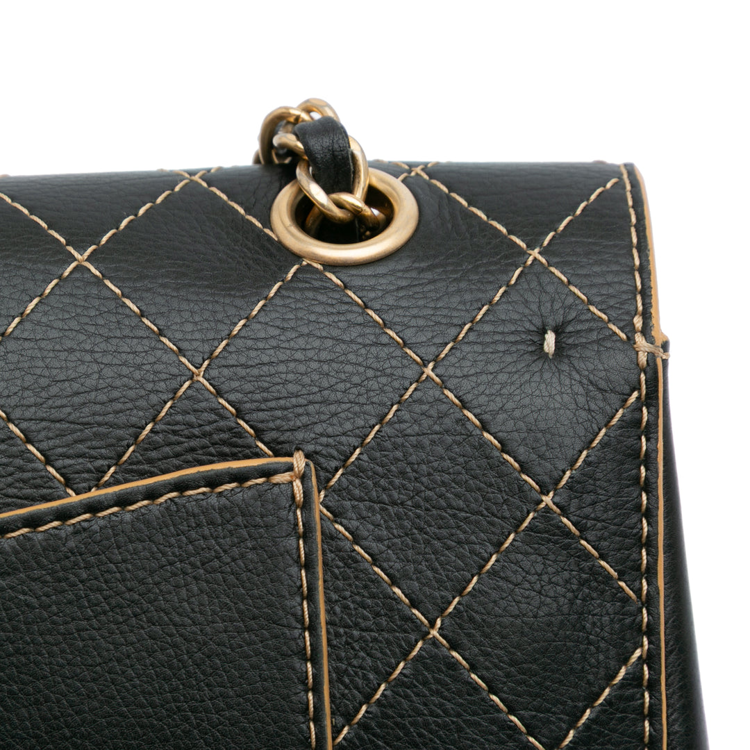 Chanel Medium Classic Cuir de veau Wild Stitch Double rabat Noir