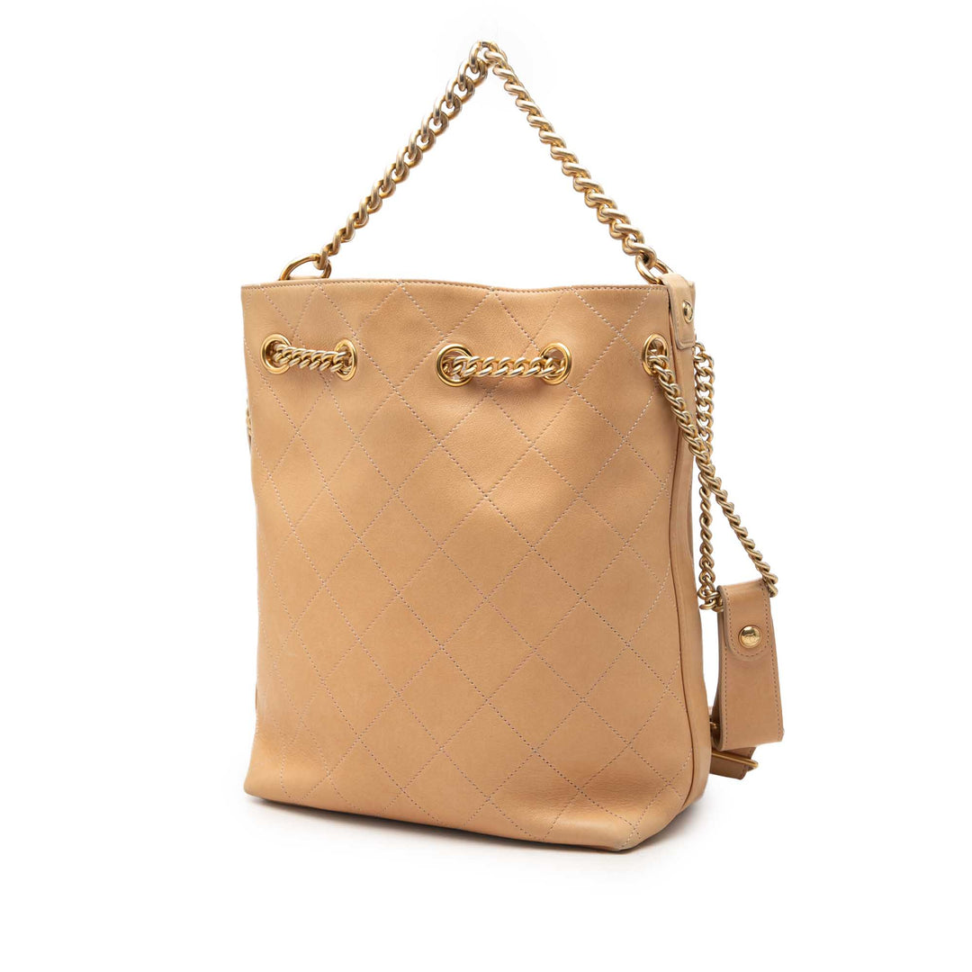 Chanel CC Matelassé On My Shoulder Sac à cordon seau Grand Cuir de veau