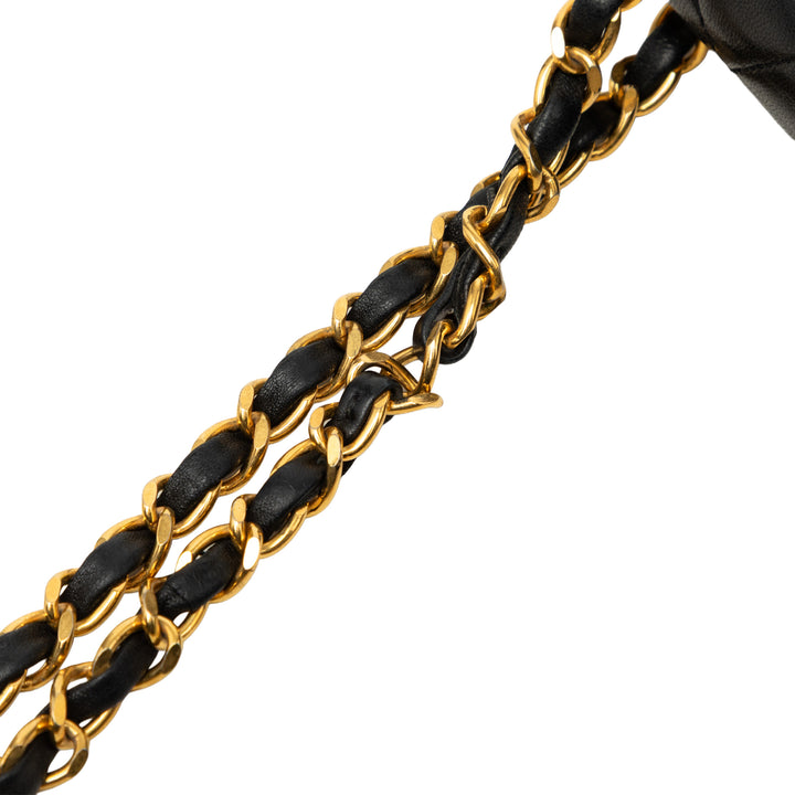 Chanel Medium Classic Cuir d’agneau Double rabat