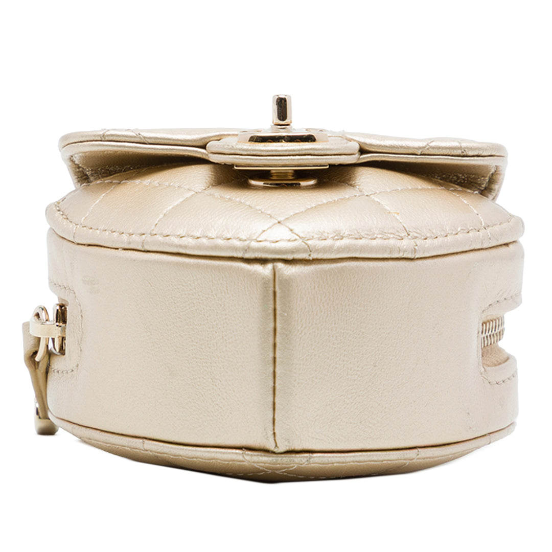 Chanel Matelassé Métallisé CC In Love Heart Sac Mini Cuir d'agneau Doré – vue 3 – GABY PARIS