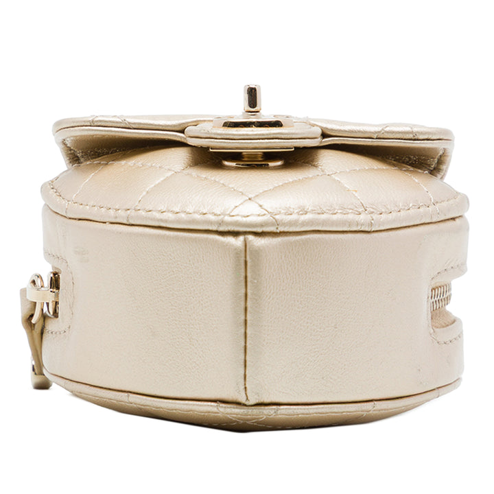 Chanel Matelassé Métallisé CC In Love Heart Sac Mini Cuir d'agneau Doré – vue 3 – GABY PARIS