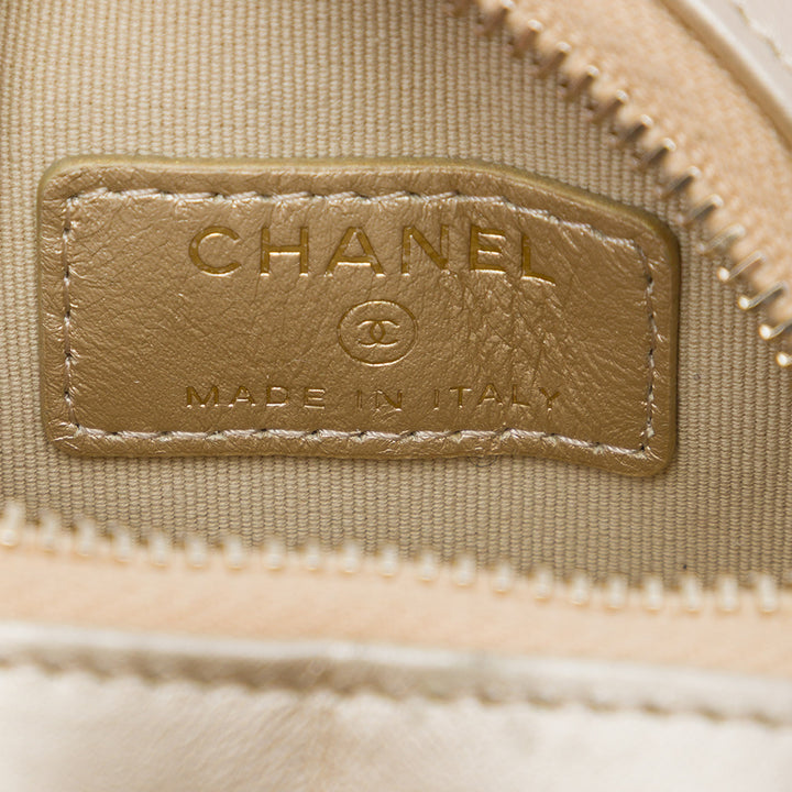Chanel Matelassé Métallisé CC In Love Heart Sac Mini Cuir d'agneau Doré – vue 5 – GABY PARIS