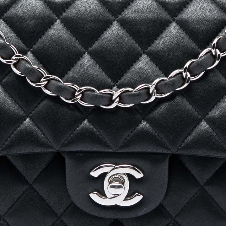 Chanel Medium Classic Cuir d’agneau Double rabat