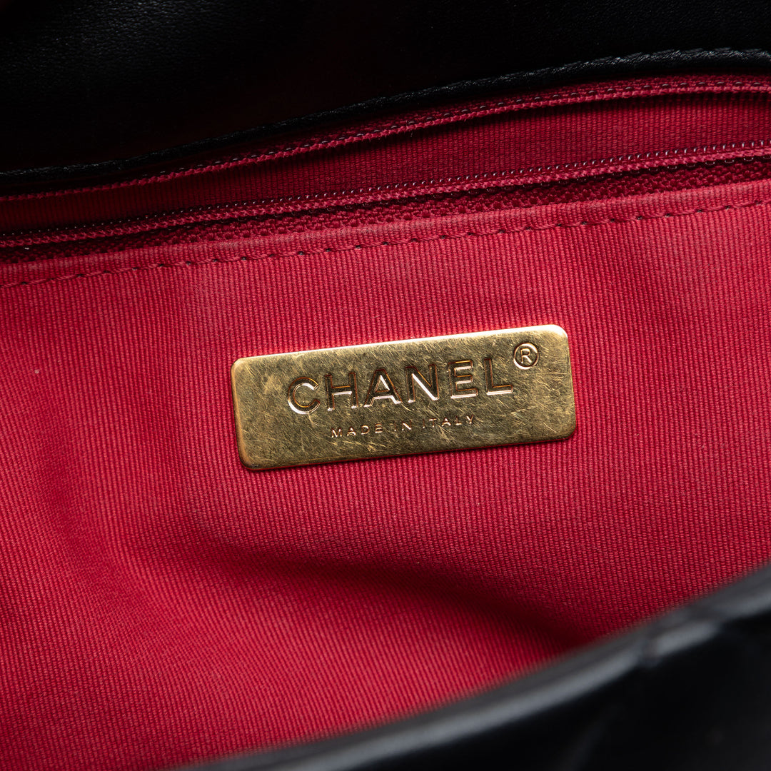 Chanel Large Cuir d’agneau 19 à rabat