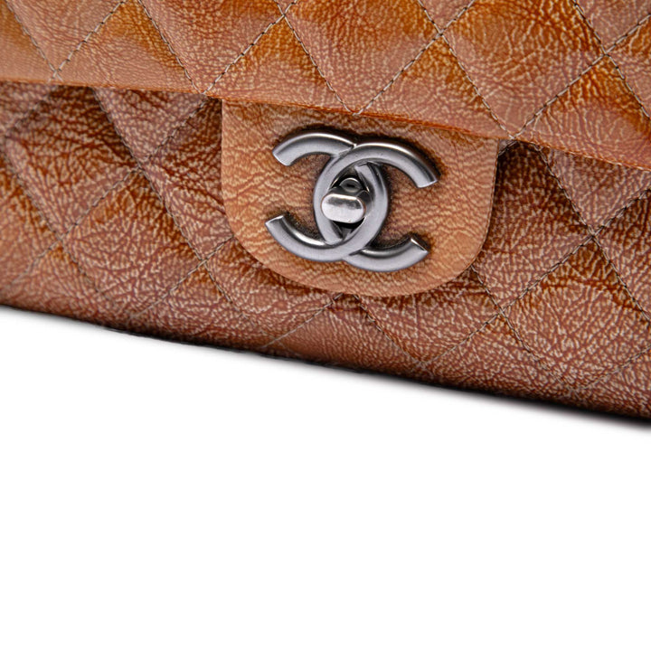 Chanel Medium Classic froissé Cuir verni Double rabat