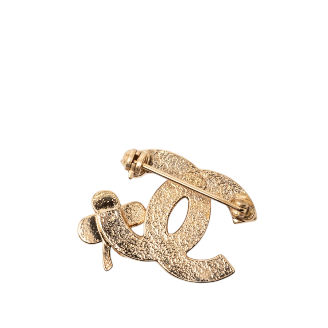 Chanel CC plaqué Strass Clover Leaf Pin Broche