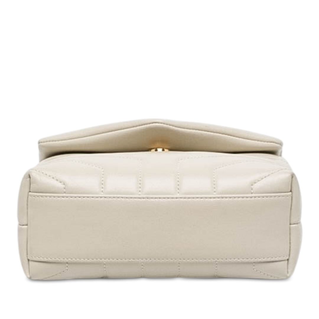 Saint Laurent Matelasse LouLou Sac Toy Cuir de veau Blanc – vue 3 – GABY PARIS