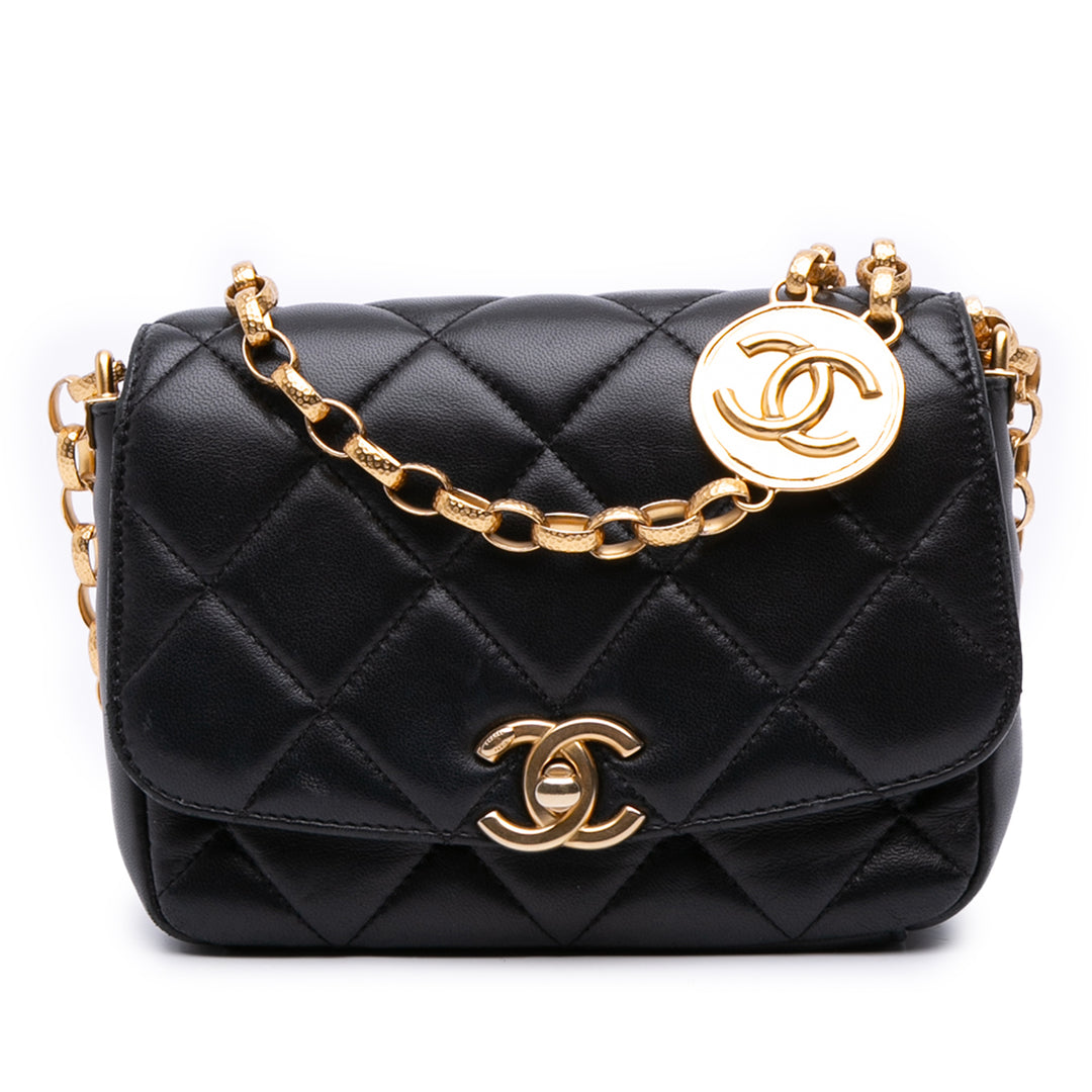 Chanel Small Quilted Cuir d’agneau CC Coin Flap Noir – GABY PARIS Authentique