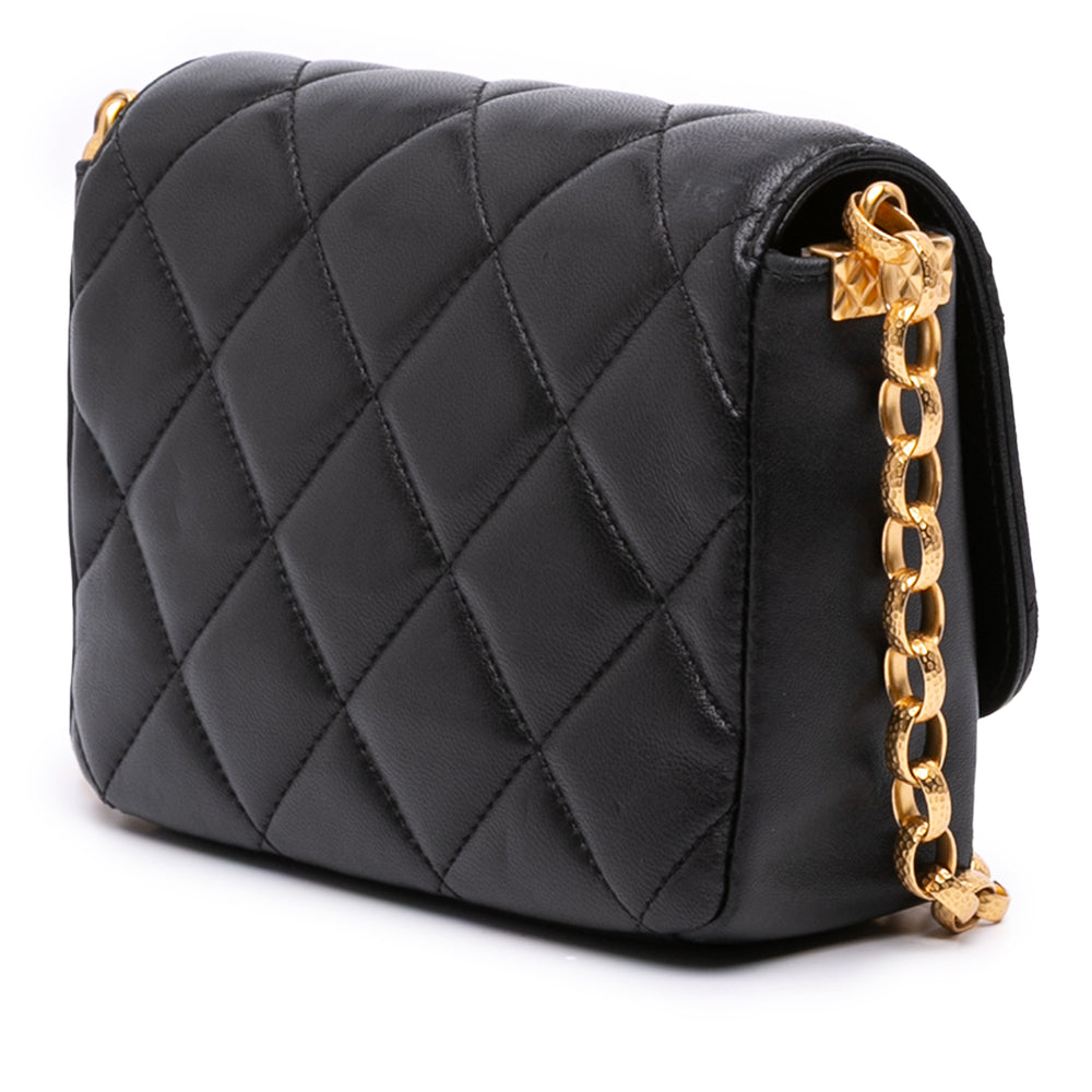 Chanel Small Quilted Cuir d’agneau CC Coin Flap Noir – GABY PARIS Authentique