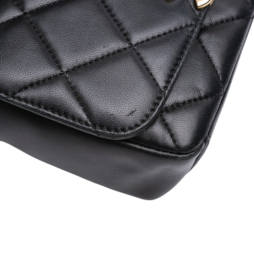 Chanel Small Quilted Cuir d’agneau CC Coin Flap Noir – GABY PARIS Authentique