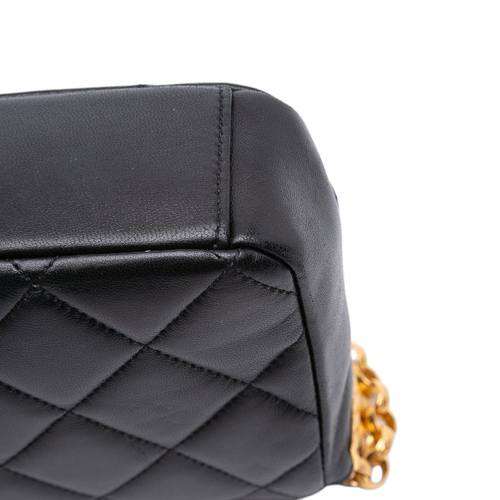 Chanel Small Quilted Cuir d’agneau CC Coin Flap Noir – GABY PARIS Authentique