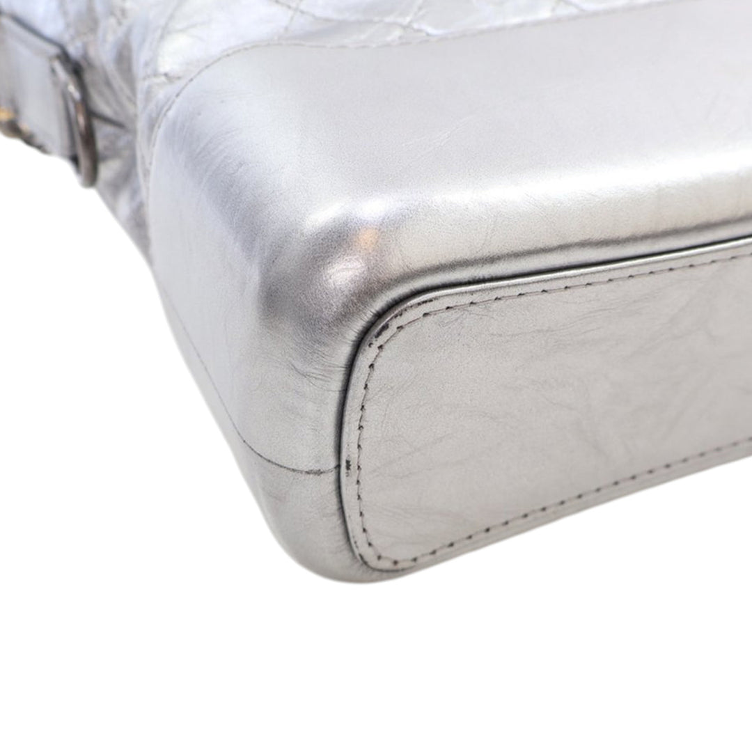 Chanel Medium Métallisé Aged Cuir de veau Gabrielle Sac porté croisé Argenté