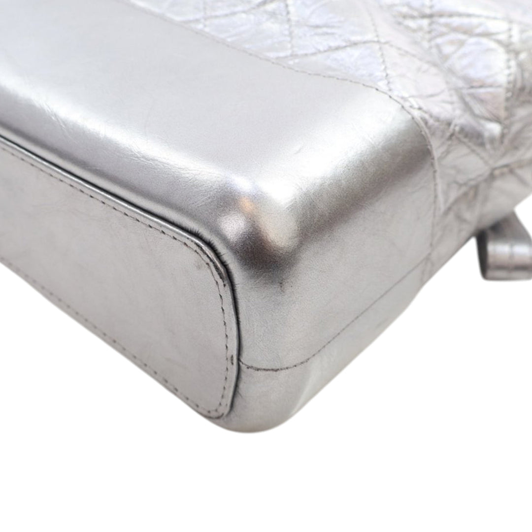 Chanel Medium Métallisé Aged Cuir de veau Gabrielle Sac porté croisé Argenté