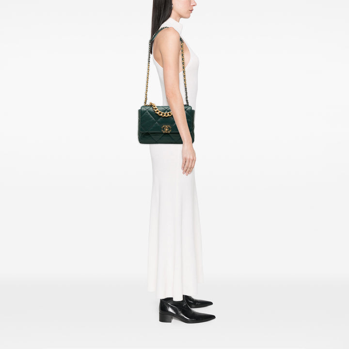 Chanel 19 à rabat Grand Cuir d'agneau Vert