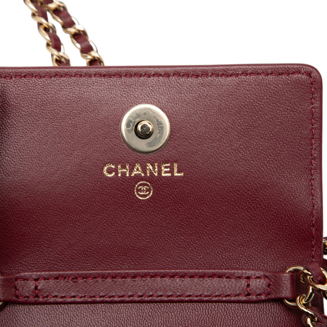 Chanel CC Matelassé Cuir d’agneau Card Holder On Chain