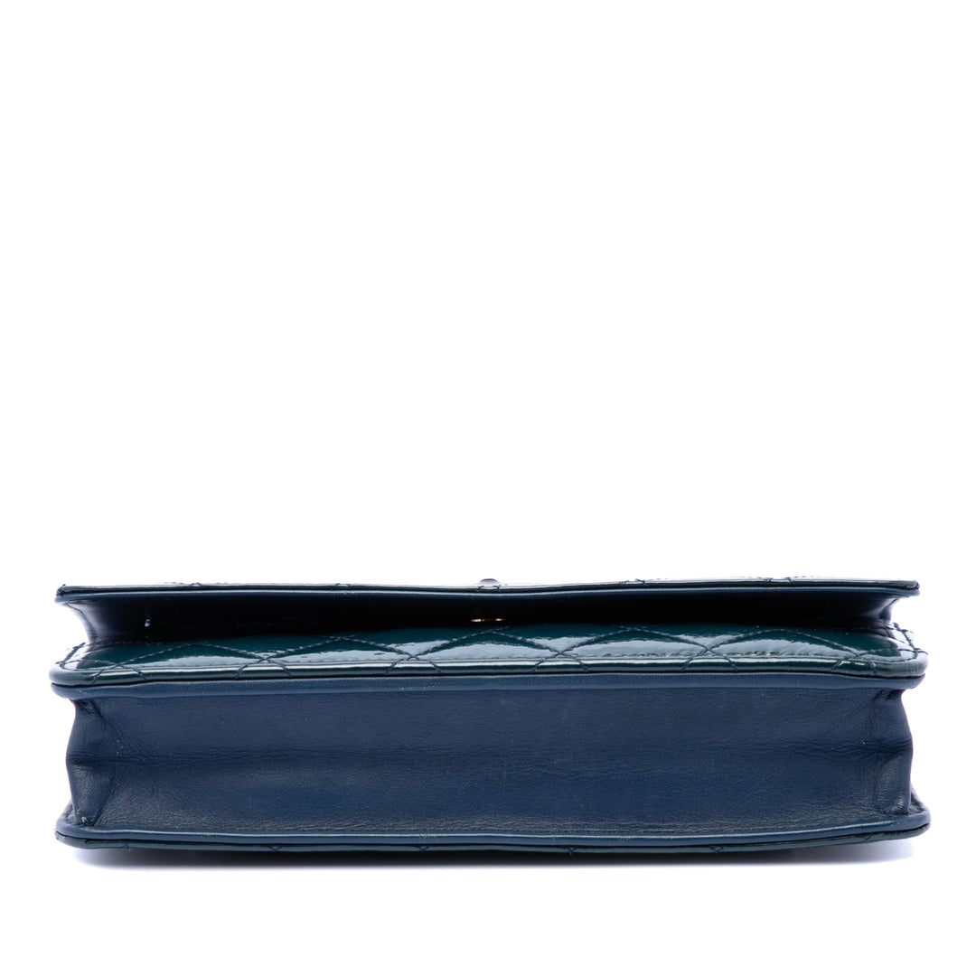 Chanel Matelassé Cuir verni Reissue 2.55 Wallet on Chain