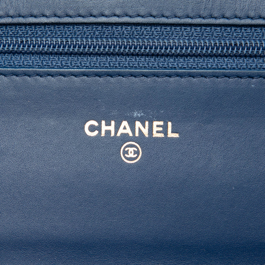 Chanel Matelassé Cuir verni Reissue 2.55 Wallet on Chain