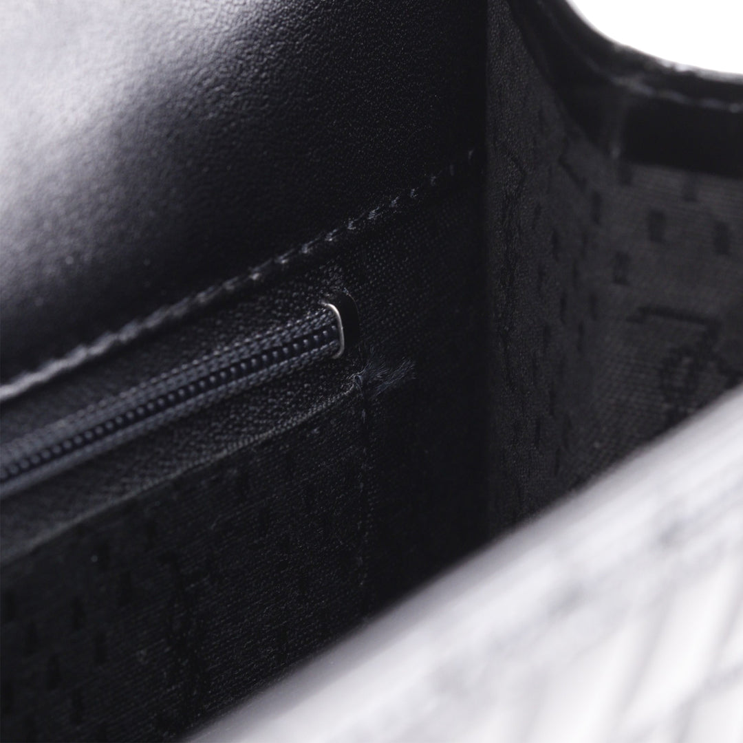 Saint Laurent Croc embossé Cuir verni Pochette