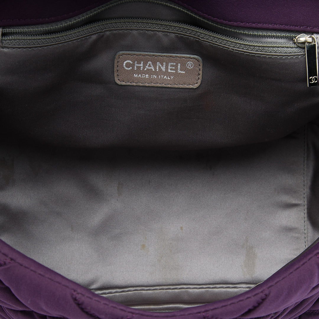Chanel Nylon Bubble Quilt Accordion Chain à rabat