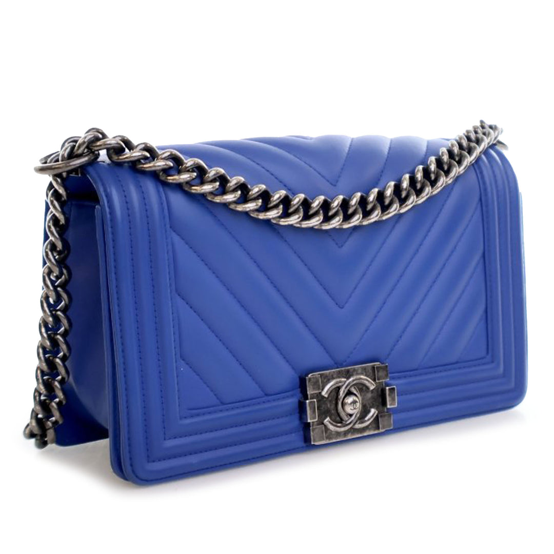 Chanel Old Medium Chevron Cuir de veau Boy à rabat