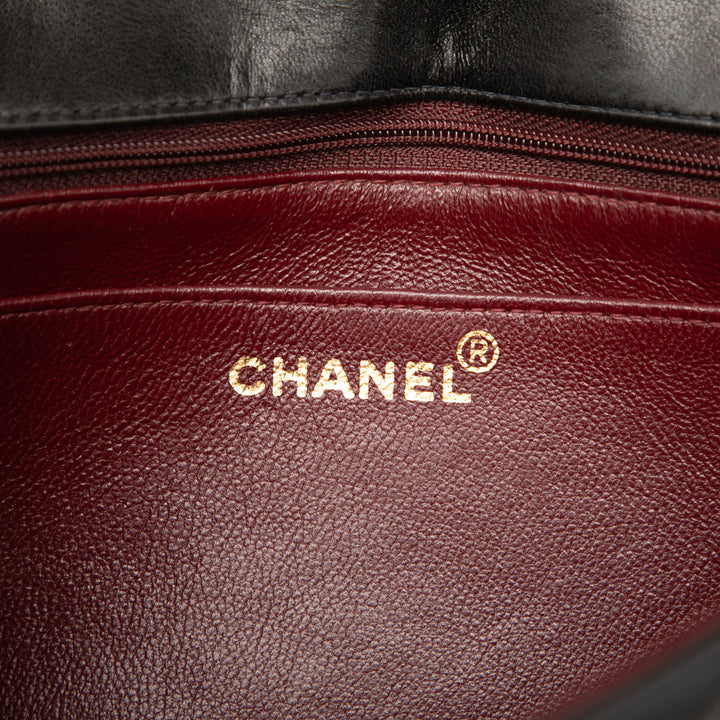 Chanel Sac porté épaule Matelassé Diana Rabat simple Petit Cuir d'agneau Noir – vue 5 – GABY PARIS