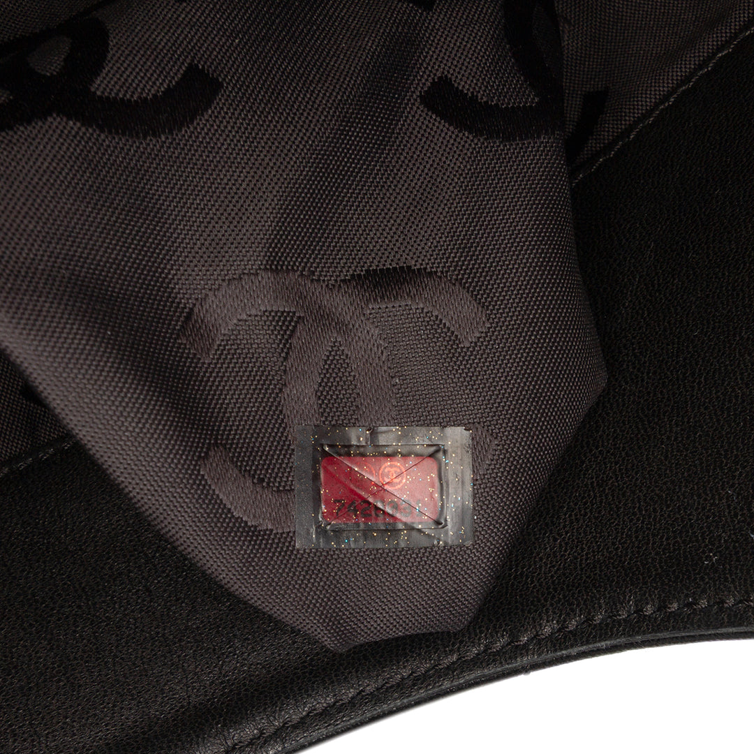 Chanel CC Chocolate Bar Cuir d’agneau Fold Down Envelope Sac bandoulière