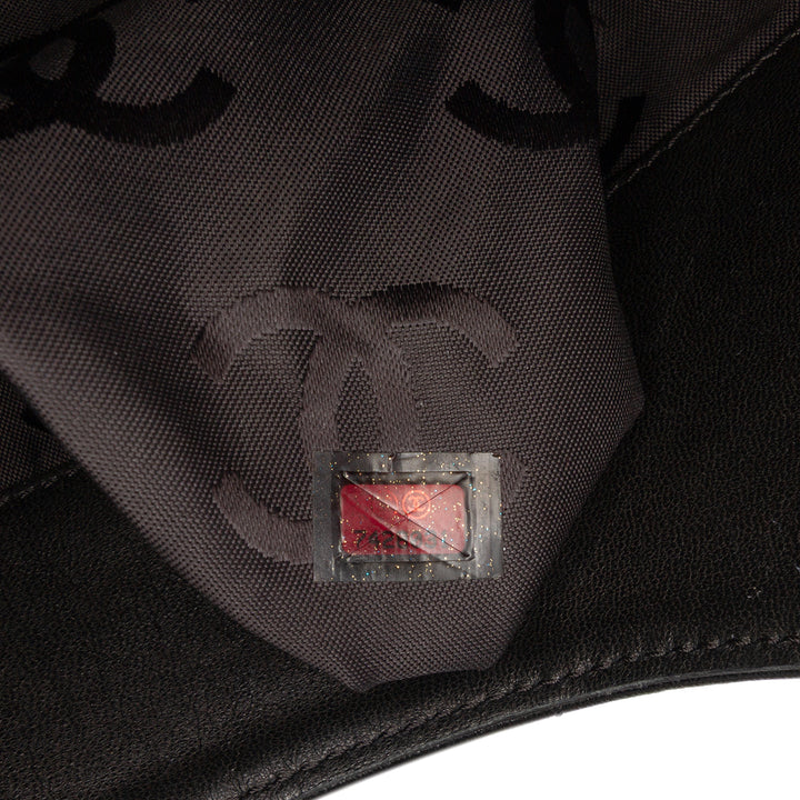 Chanel CC Chocolate Bar Cuir d’agneau Fold Down Envelope Sac bandoulière