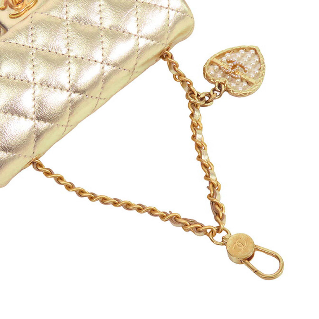 Chanel Mini Classic Métallisé Cuir de veau Charm Double rabat Doré – GABY PARIS Authentique