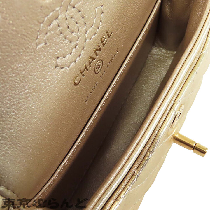 Chanel Mini Classic Métallisé Cuir de veau Charm Double rabat Doré – GABY PARIS Authentique