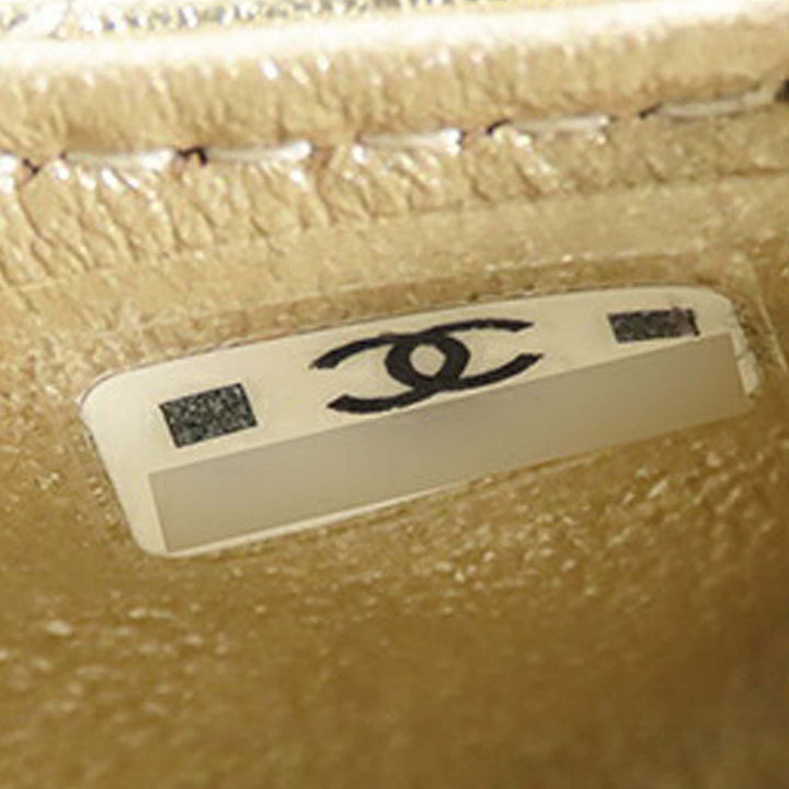 Chanel Mini Classic Métallisé Cuir de veau Charm Double rabat Doré – GABY PARIS Authentique