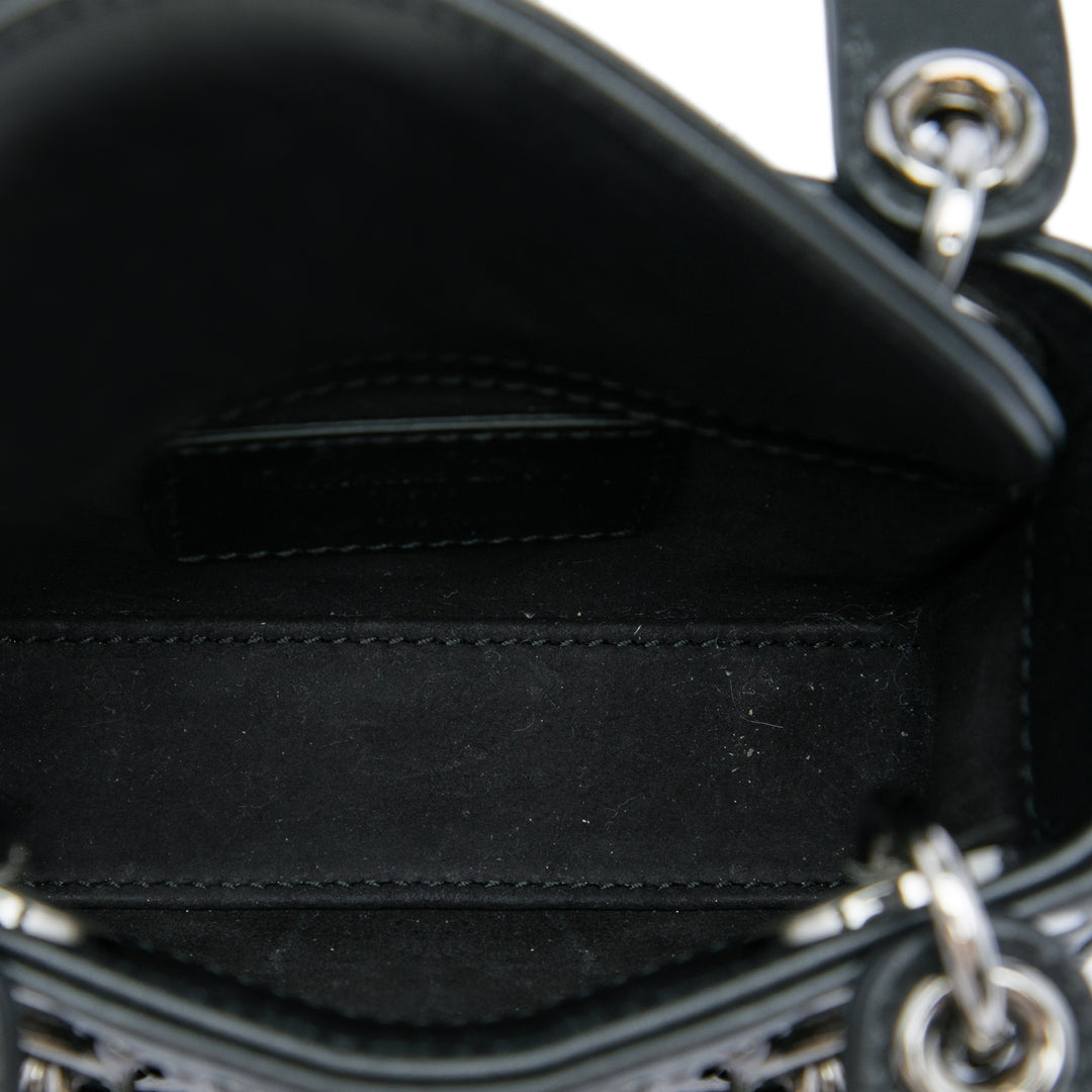 Dior Lady Dior Cannage clouté Souple Micro Cuir d'agneau Noir – vue 4 – GABY PARIS