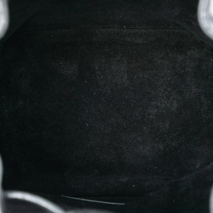 Saint Laurent Small Star clouté Cuir de veau Emmanuelle Bucket Sac