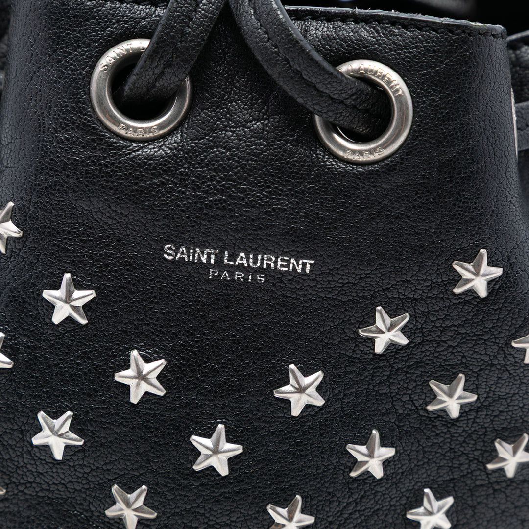 Saint Laurent Small Star clouté Cuir de veau Emmanuelle Bucket Sac