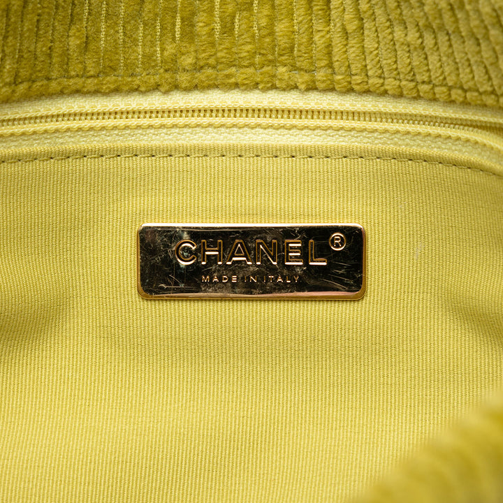 Chanel Large Corduroy 19 à rabat