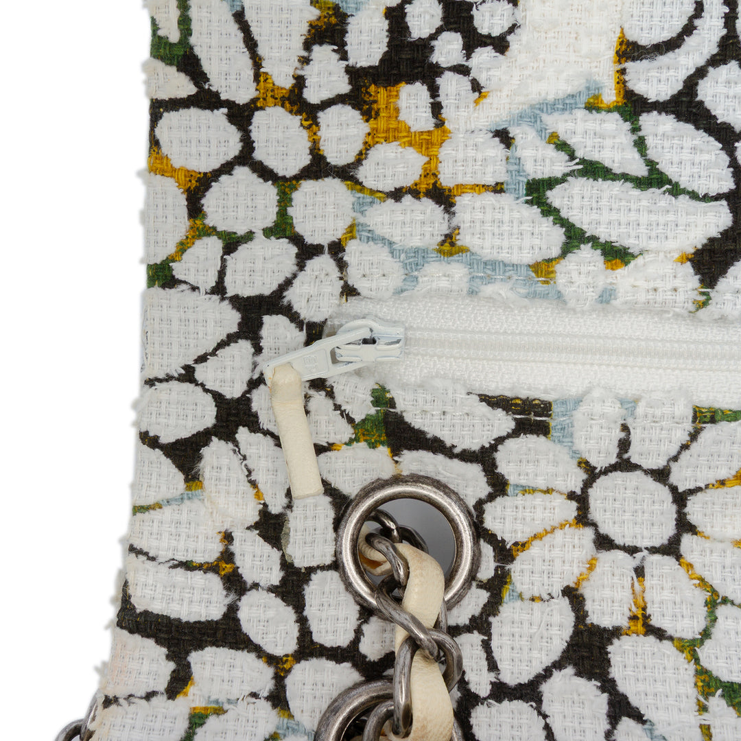 Chanel Medium Classic Chevron Tweed Floral Double rabat Blanc – GABY PARIS Authentique
