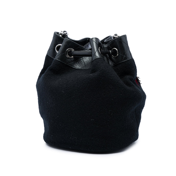 Chanel Paris Hamburg Sac seau Noir – vue 2 – GABY PARIS