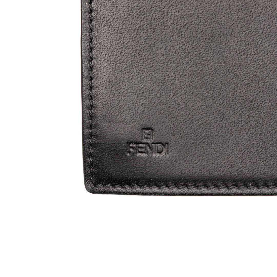 Fendi embossé Nappa Logo Chain Pochette