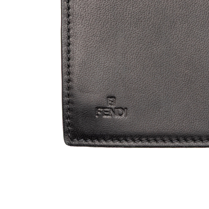 Fendi embossé Nappa Logo Chain Pochette