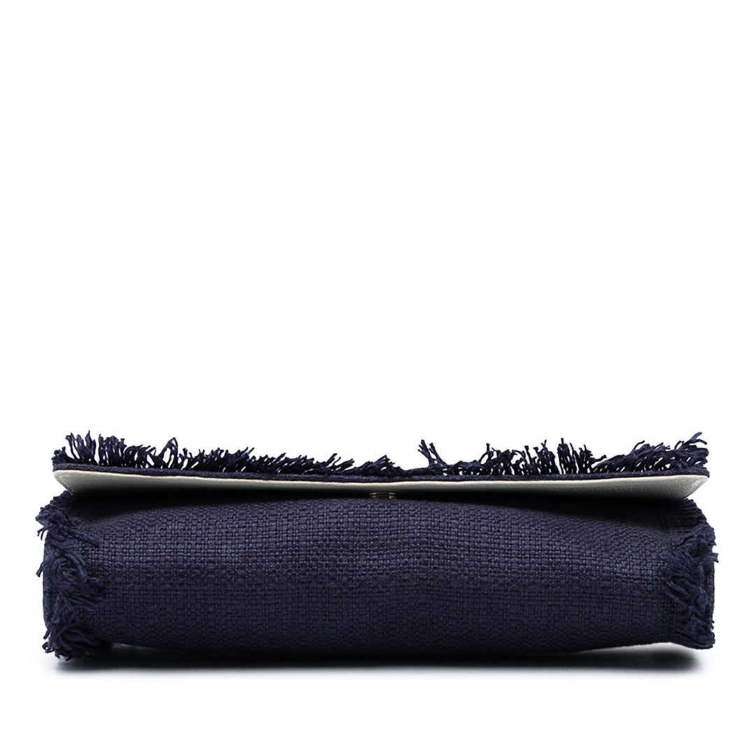 Saint Laurent Pochette Fringe Lin Belle De Jour Monogram Grand Bleu – vue 3 – GABY PARIS