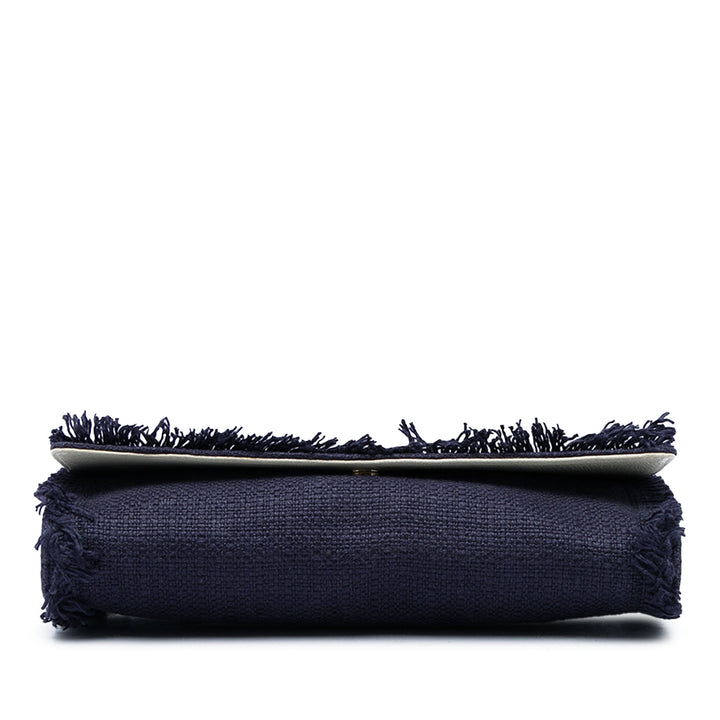 Saint Laurent Pochette Fringe Lin Belle De Jour Monogram Grand Bleu – vue 3 – GABY PARIS