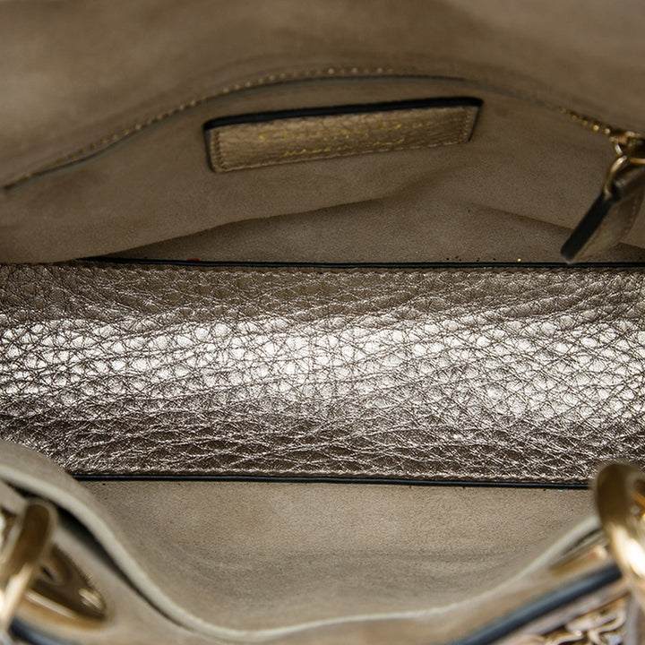 Dior Sac à main Lady Dior Métallisé froissé Cannage Mini Cuir d'agneau Argenté – vue 4 – GABY PARIS