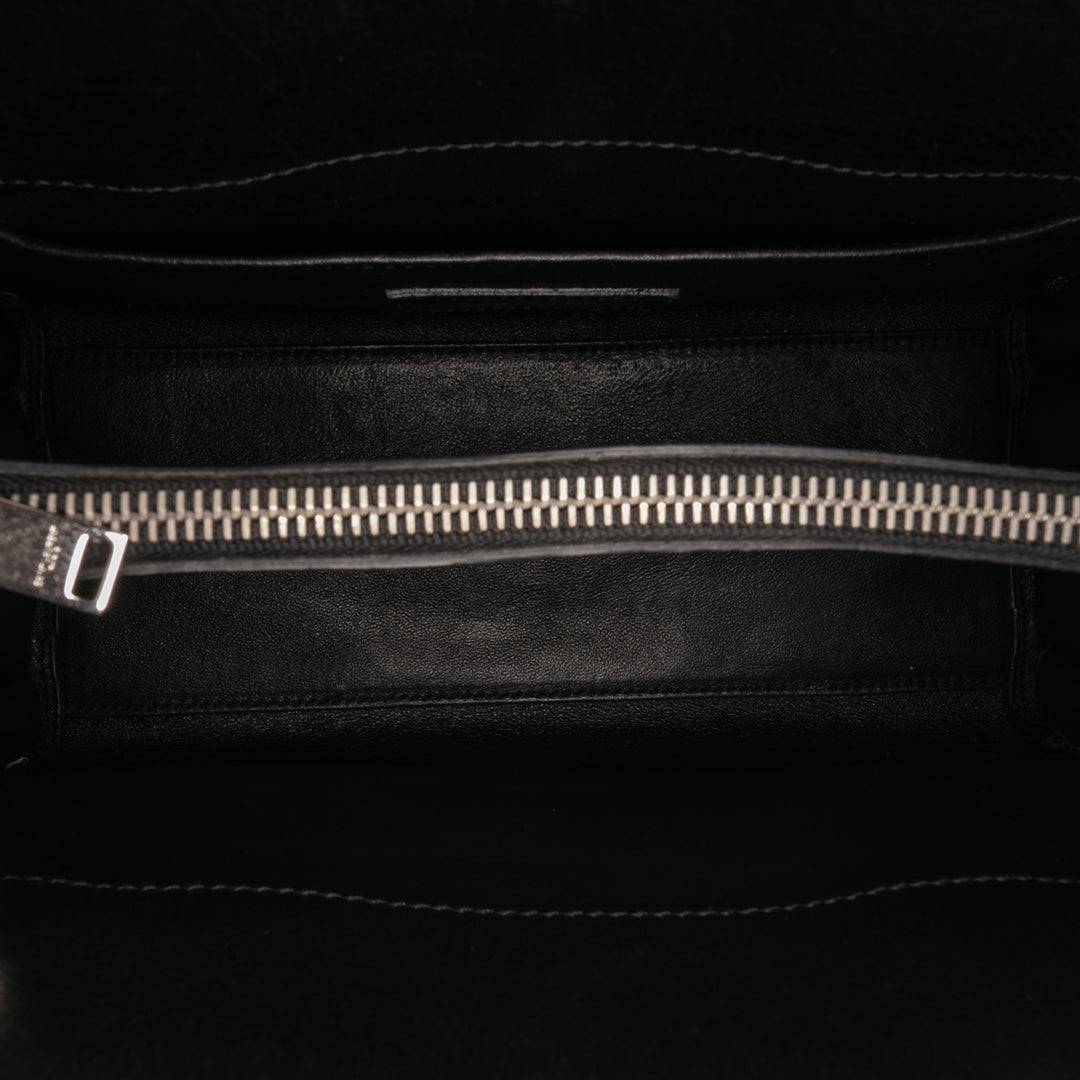 Saint Laurent Baby Cuir Patch Embellished Sac De Jour Sac cartable