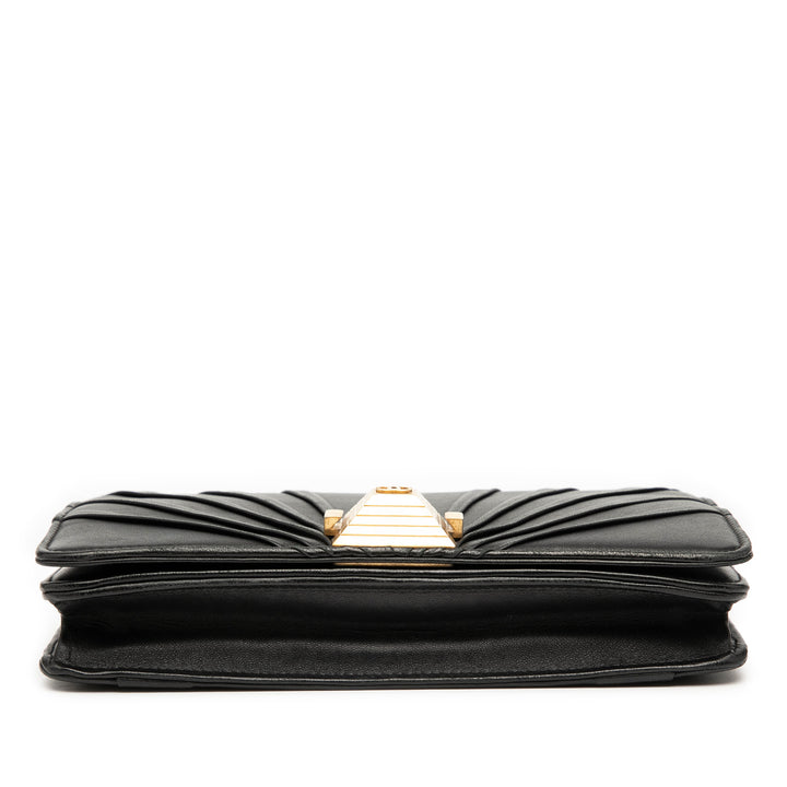 Chanel Cuir d’agneau Pyramid Wallet On Chain Noir – GABY PARIS Authentique