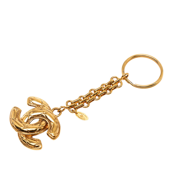 Chanel plaqué CC Matelassé Key Chain