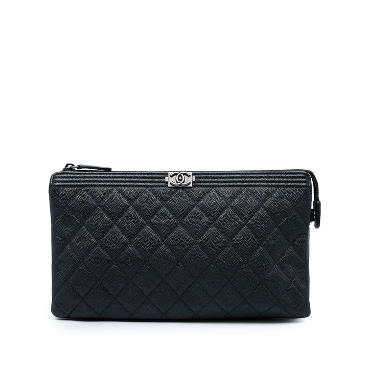 Chanel Matelassé Boy O Étui Zippé Pochette Cuir caviar Noir