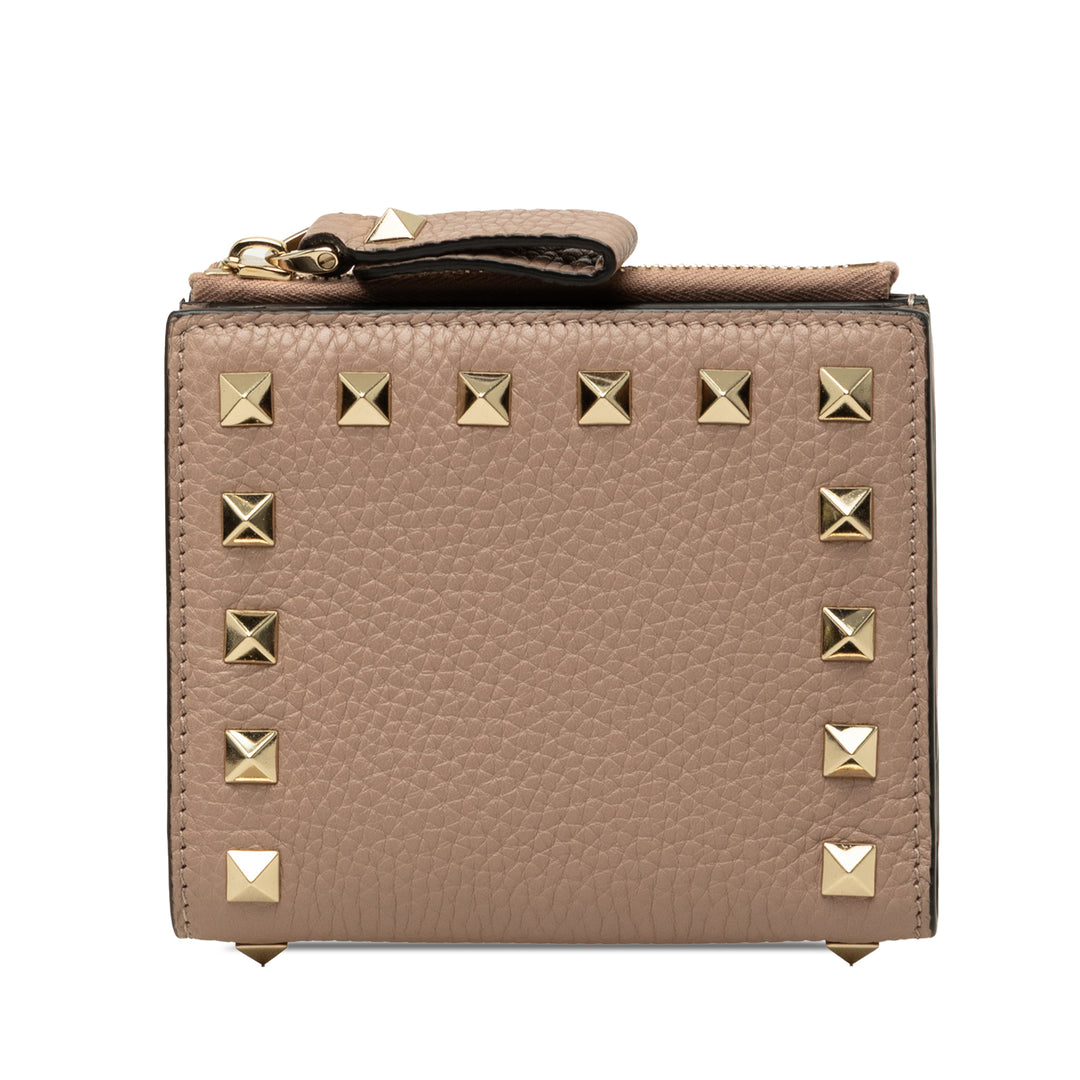 Valentino grainé Rockstud Compact Portefeuille Cuir de veau grainé Marron – vue principale – GABY PARIS