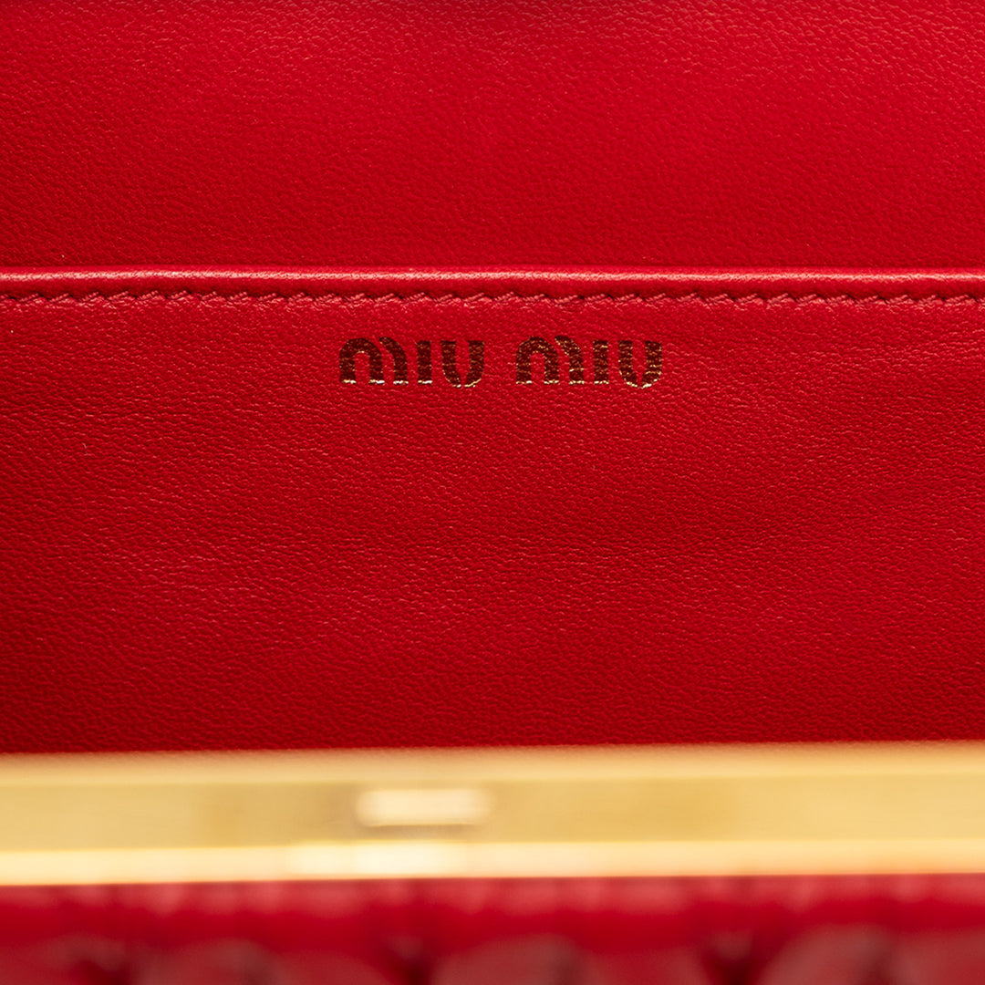 Matelasse Kiss Lock Solitaire Sac Cuir d'agneau Rouge